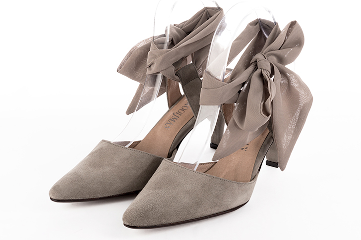 Bronze beige women's open back shoes, with an ankle scarf. Tapered toe. High slim heel. Front view - Florence KOOIJMAN
